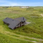 Maerta - 250m From The Sea By Interhome *